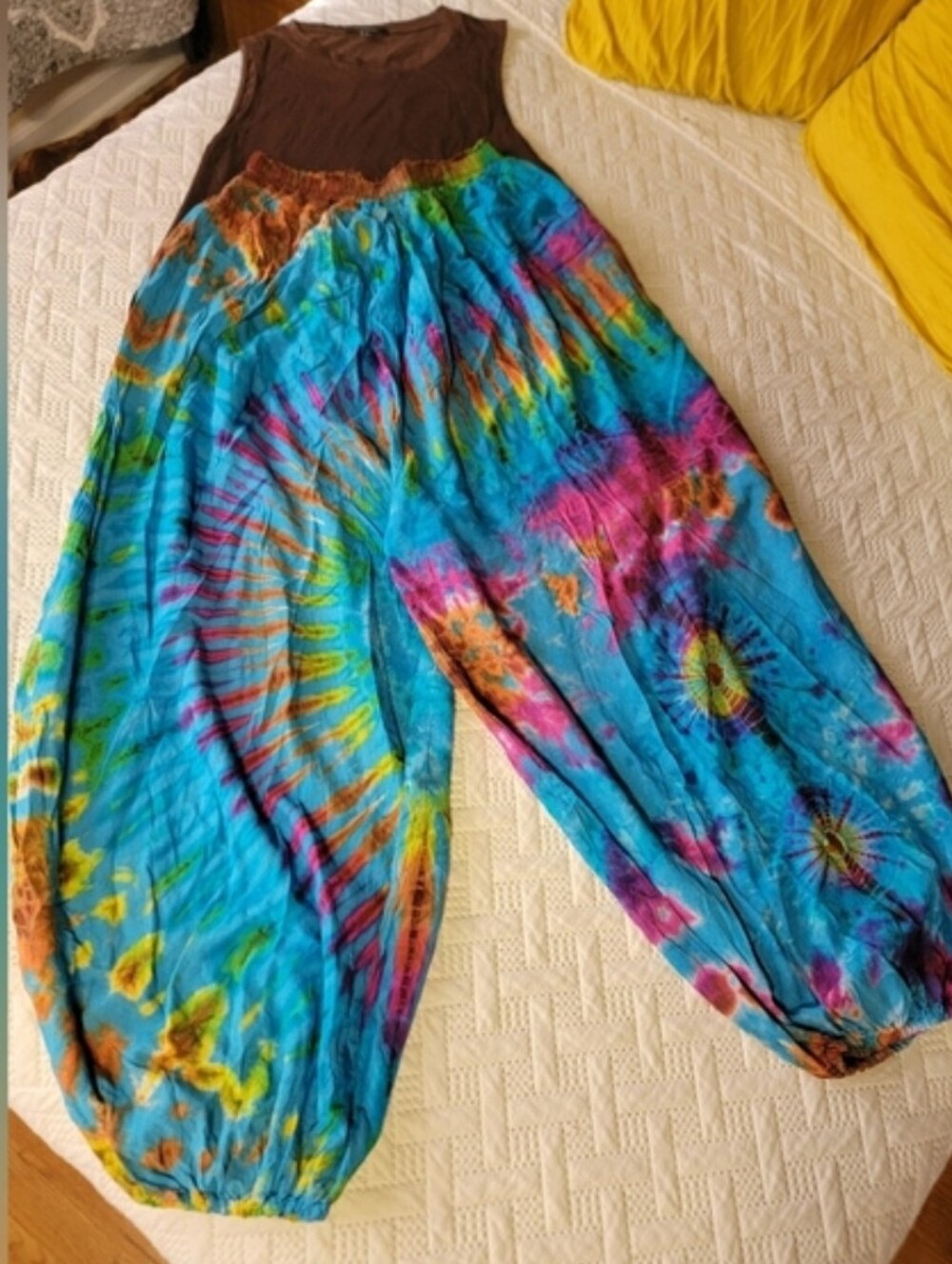 Vintage Tie-Dye Harem Pants With Brown Cropped Tank (2 Piece Bundle) - Picture 7 of 7